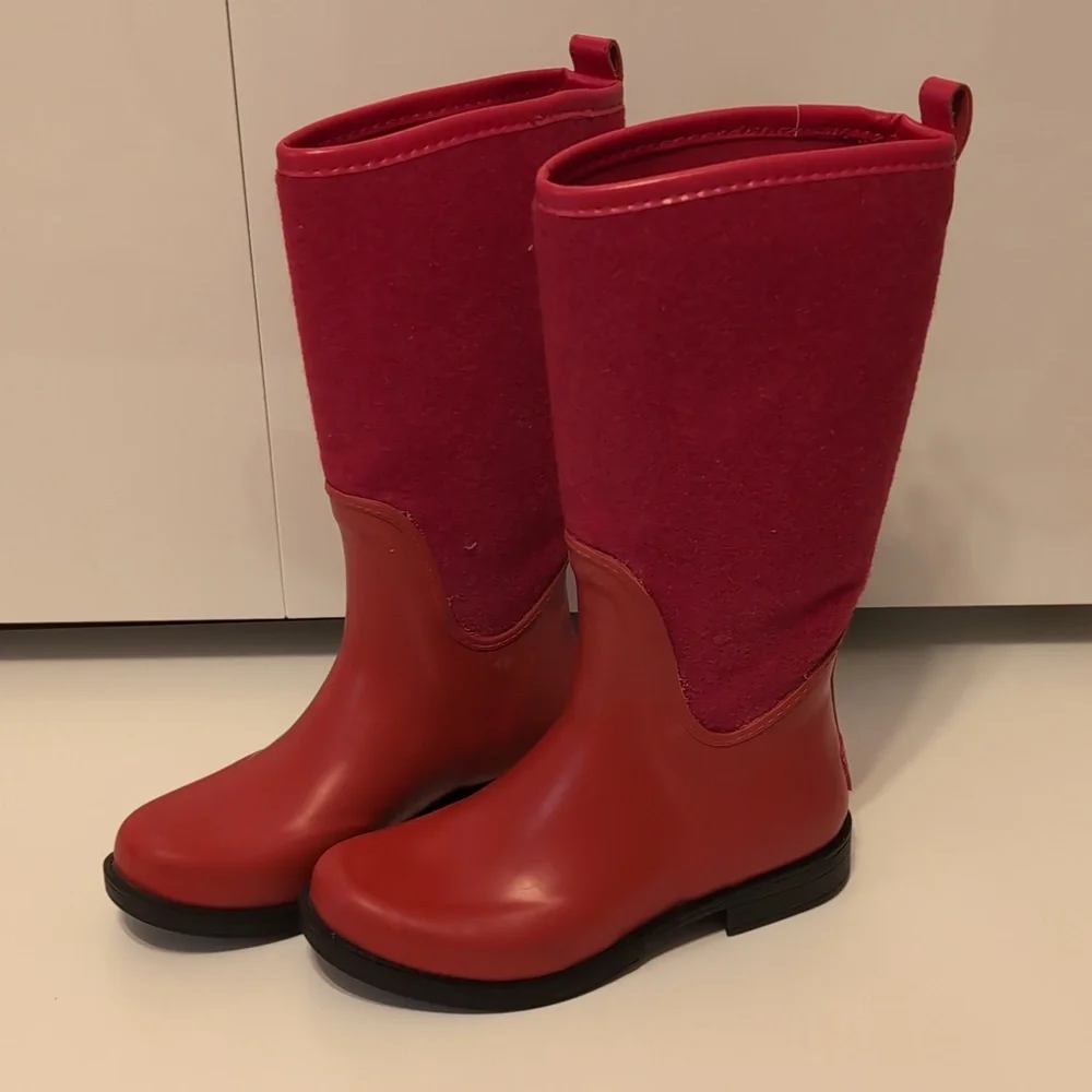 UGG Australia Wendell Reignfall Red on Red Lined Women’s US 7